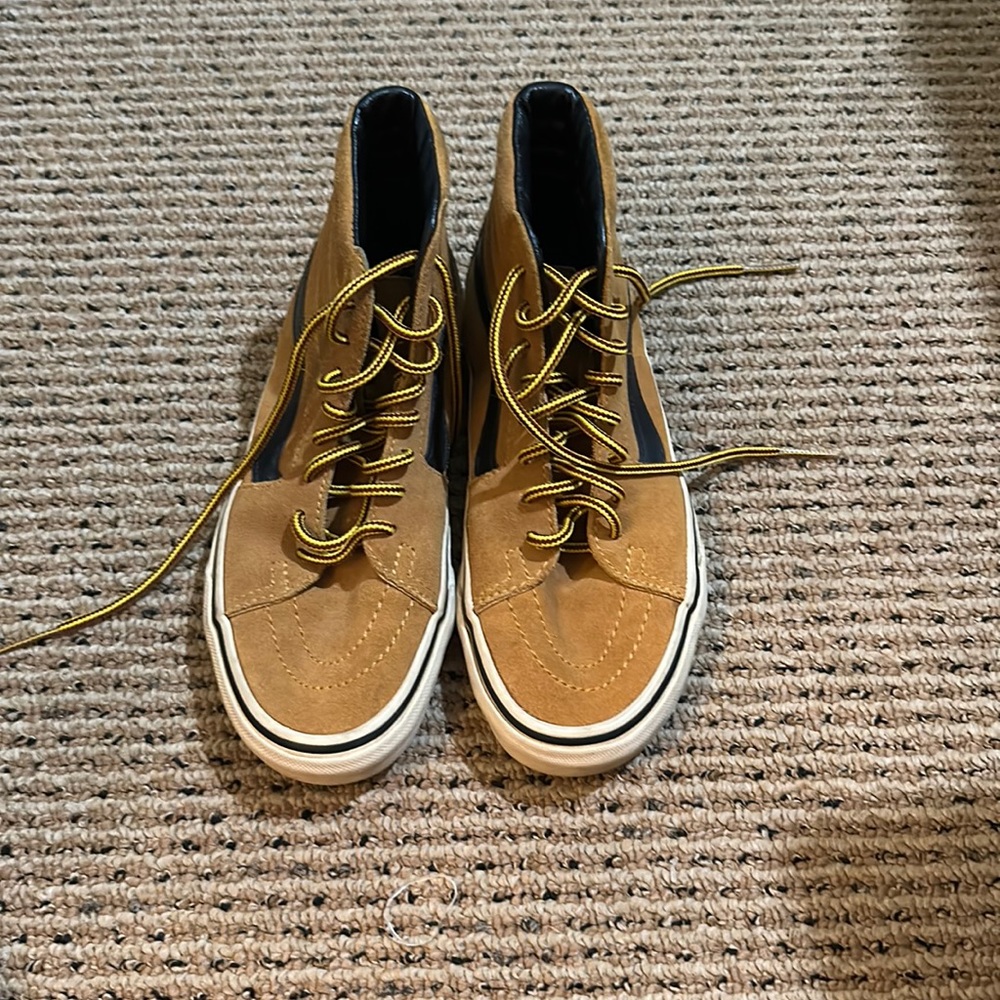 Timber looking women’s vans